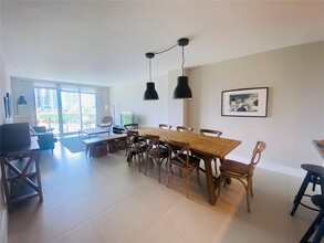 19370 Collins Ave, Unit 618 in Sunny Isles Beach, FL - Building Photo - Building Photo