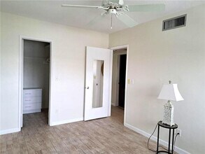 2455 NE 51st St in Fort Lauderdale, FL - Building Photo - Building Photo