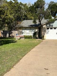 215 Stowaway Cove in Lakeway, TX - Building Photo