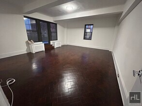 WEST 73 STREET, Unit 10A in New York, NY - Foto de edificio - Building Photo