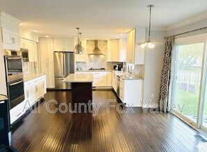 3121 Indian Creek Dr in Buffalo Grove, IL - Building Photo - Building Photo