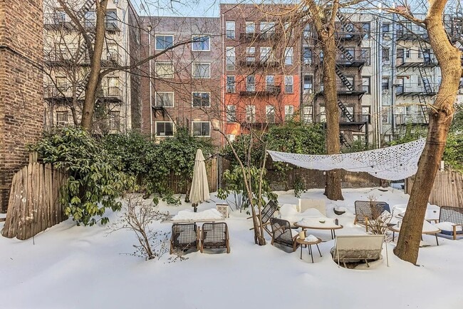 166 E 7th St, Unit 1B in New York, NY - Building Photo - Building Photo