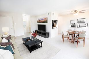 Woodmere Apartments in Philadelphia, PA - Building Photo