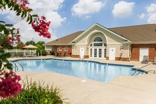 Legacy at Linden Park in Lynchburg, VA - Building Photo