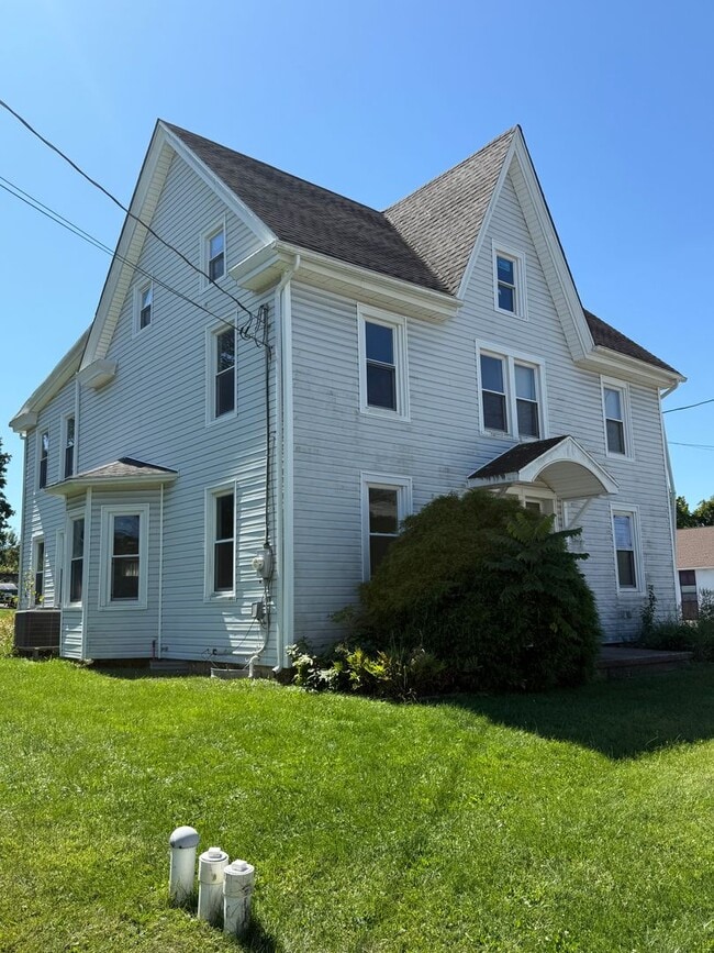 property at 2193 Milford Square Pike