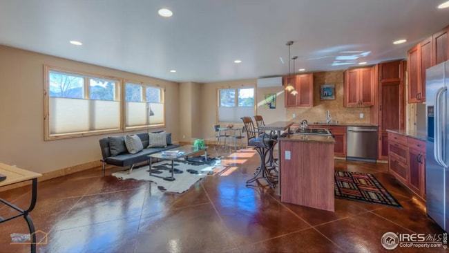 2515 Grape Ave, Unit #B