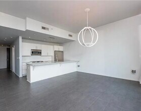 300 E 3rd St, Unit 503 300 3rd Little R in Little Rock, AR - Building Photo - Building Photo