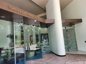 700 Richards St in Honolulu, HI - Building Photo - Building Photo