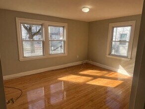 22 Briarcliff Terrace-Unit -Unit 1 in Boston, MA - Foto de edificio - Building Photo