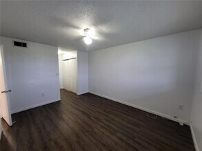 9921 Nob Hill Pl, Unit #9921 in Sunrise, FL - Foto de edificio - Building Photo