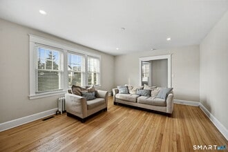 218 Park St in New Canaan, CT - Building Photo - Building Photo