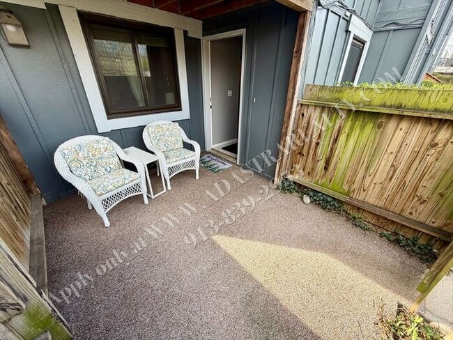 12708 W 110th Terrace in Overland Park, KS - Building Photo - Building Photo