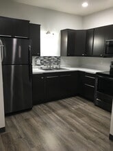 410 E Mill St, Unit 410 E Mill Street in Plymouth, WI - Foto de edificio - Building Photo