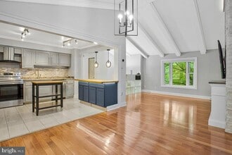 6162 40 Winks Way in Columbia, MD - Building Photo - Building Photo