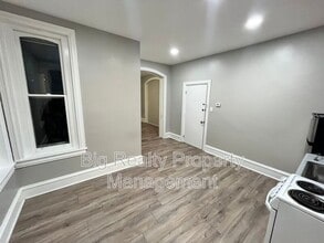 13 2nd Ave in Royersford, PA - Building Photo - Building Photo