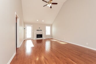 7136 Legacy Dr in Nashville, TN - Building Photo - Building Photo