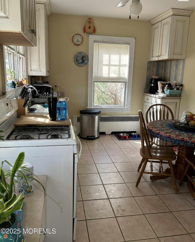 922 NJ-34 in Matawan, NJ - Building Photo - Building Photo