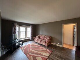 1131 Colonial Dr E in Mount Pleasant, WI - Building Photo