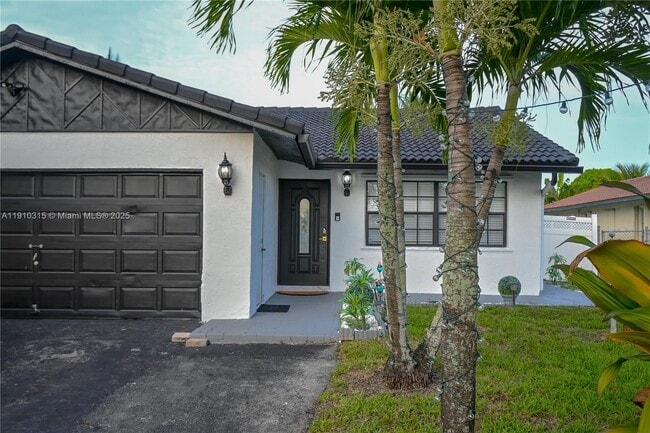 2449 NW 123rd Ave in Coral Springs, FL - Building Photo - Building Photo