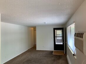 2354 10th St SW in Loveland, CO - Building Photo - Building Photo