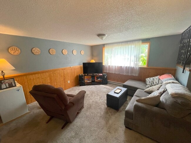 2923 Heatherwood Cir S in Moorhead, MN - Foto de edificio - Building Photo