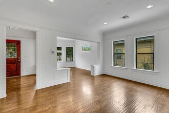 1492 W 28th St in Los Angeles, CA - Foto de edificio - Building Photo