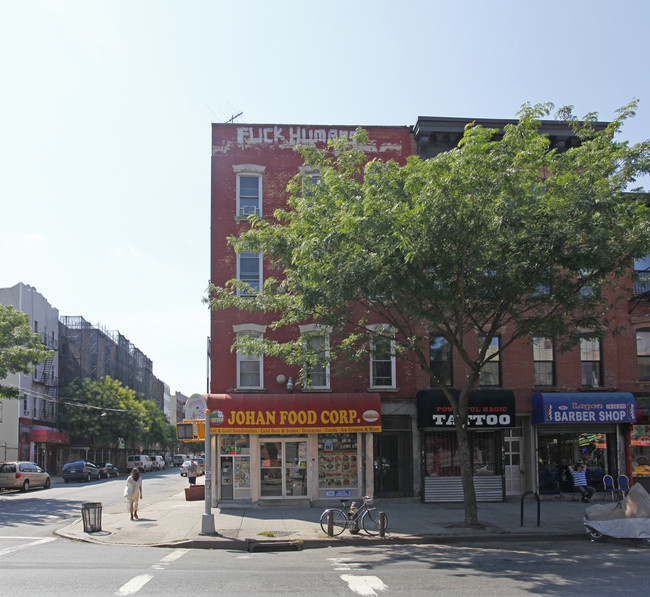 179 Graham Ave in Brooklyn, NY - Foto de edificio - Building Photo