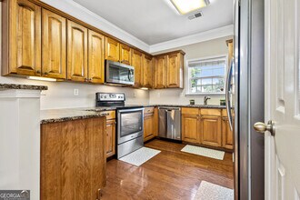 606 Lofty Ln in Atlanta, GA - Building Photo - Building Photo