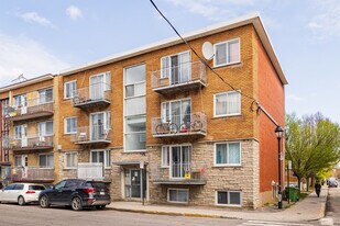 1954 Everett Rue in Montréal, QC - Building Photo