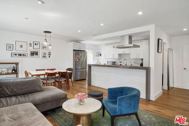 933 11th St-Unit -1 in Santa Monica, CA - Foto de edificio