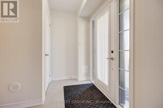 35 George Peach Ave in Markham, ON - Building Photo - Building Photo
