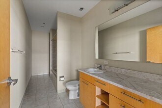 721 N 17th St in St. Louis, MO - Foto de edificio - Building Photo