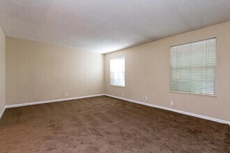 5515 Country Dr in Nashville, TN - Building Photo - Building Photo