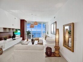 15901 Collins Ave, Unit 2807 in Sunny Isles Beach, FL - Building Photo