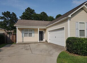 212 Sand Pebble Dr in Leland, NC - Building Photo - Building Photo