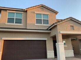 36607 W Santa Monica Ave in Maricopa, AZ - Building Photo