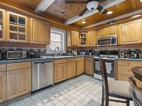 404 E 7th St in Boston, MA - Building Photo - Building Photo