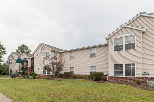 Willow Creek Apartments in Mount Juliet, TN - Building Photo - Building Photo