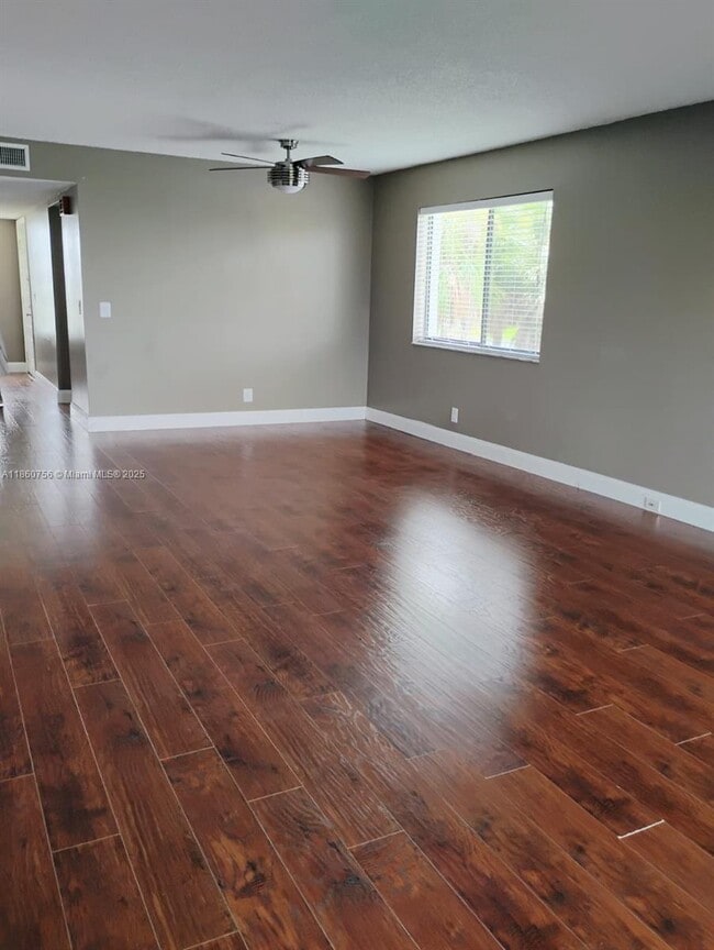 16551 Blatt Blvd in Weston, FL - Building Photo - Building Photo