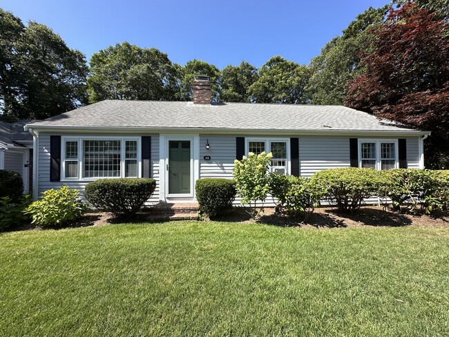 113 Signal Hill Dr in Dennis, MA - Foto de edificio - Building Photo