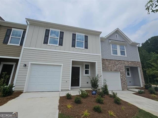 33 Rydal Wy in Winder, GA - Building Photo