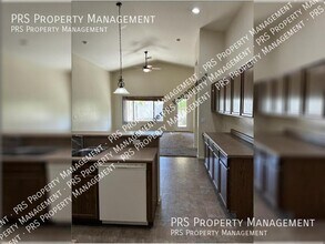 1744 E Robin Ln in Gilbert, AZ - Building Photo - Building Photo