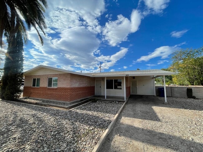 1947 S Avenida Planeta in Tucson, AZ - Foto de edificio - Building Photo
