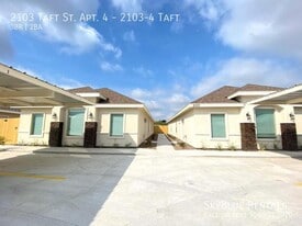 2103 Taft St in Weslaco, TX - Building Photo