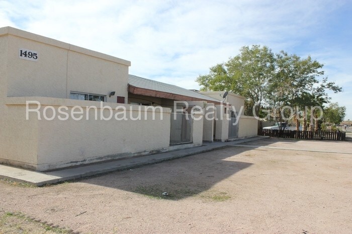 1495 E 29th Ave-Unit -2 in Apache Junction, AZ - Building Photo