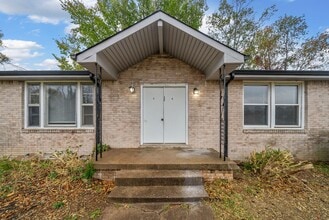 125 Tandy Dr in Clarksville, TN - Building Photo - Building Photo