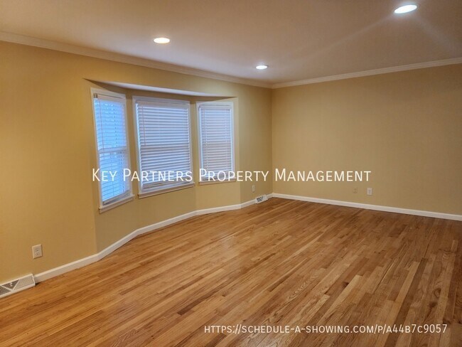9514 Glenwood St in Overland Park, KS - Building Photo - Building Photo