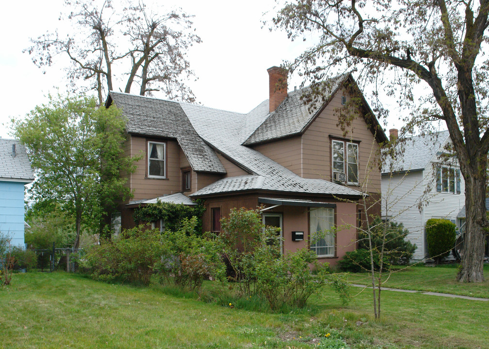 718 W Augusta Ave in Spokane, WA - Building Photo