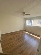 21809 Lanark St in Canoga Park, CA - Building Photo - Building Photo