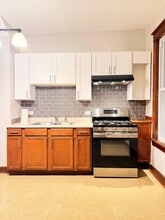 13331 S Commercial Ave in Chicago, IL - Building Photo - Building Photo